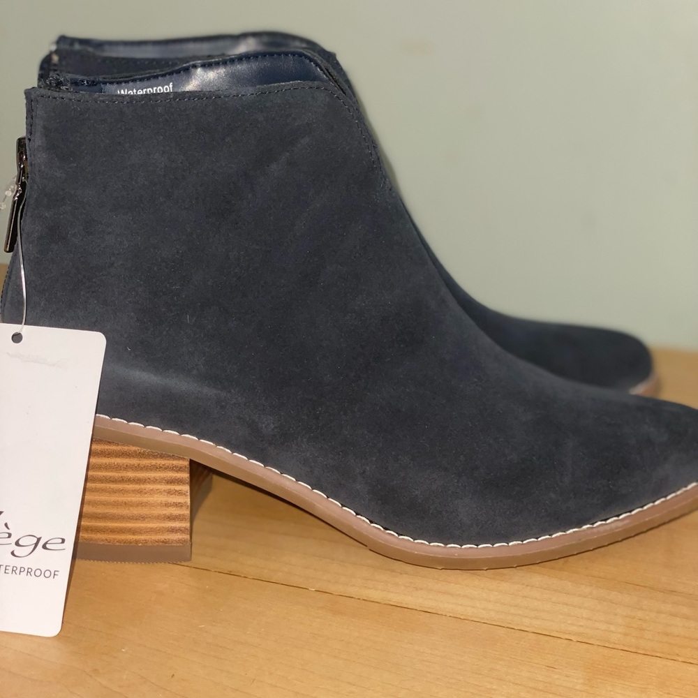 Aqua Collège Emily Waterproof Ankle Boots Size 6M Dark Navy
